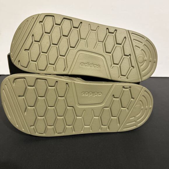 Adidas Unisex-Adult Racer Tr Slide Sandal Orbit Green Size 4M 5W NEW IN BOX